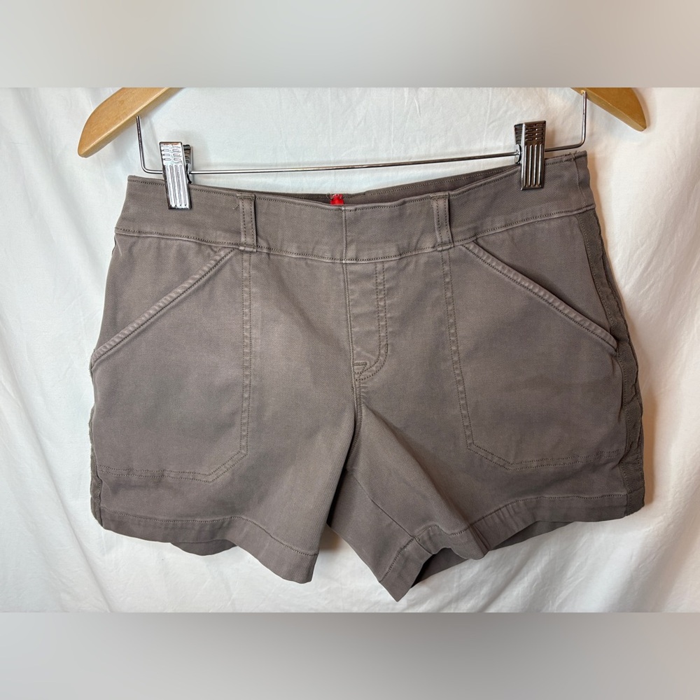 Spanx Twill Stretch Shorts Brown Size M
